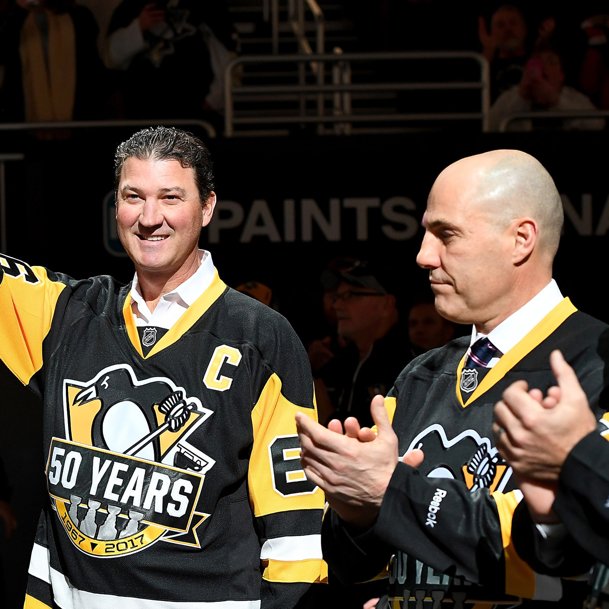 Jaromir Jagr returns to Pittsburgh, where he won two Stanley Cups