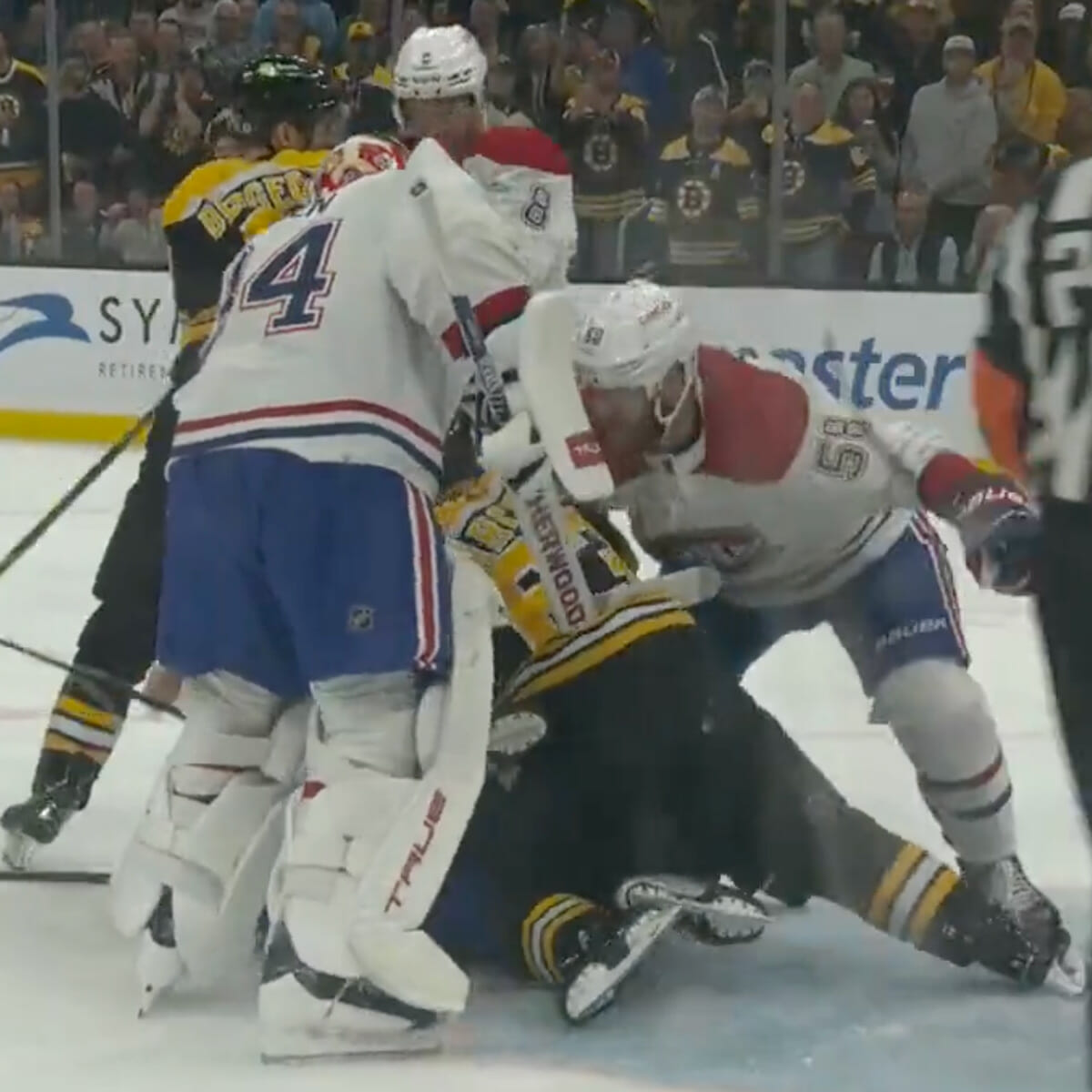 Bruins' Brad Marchand: Friend of the Refs?