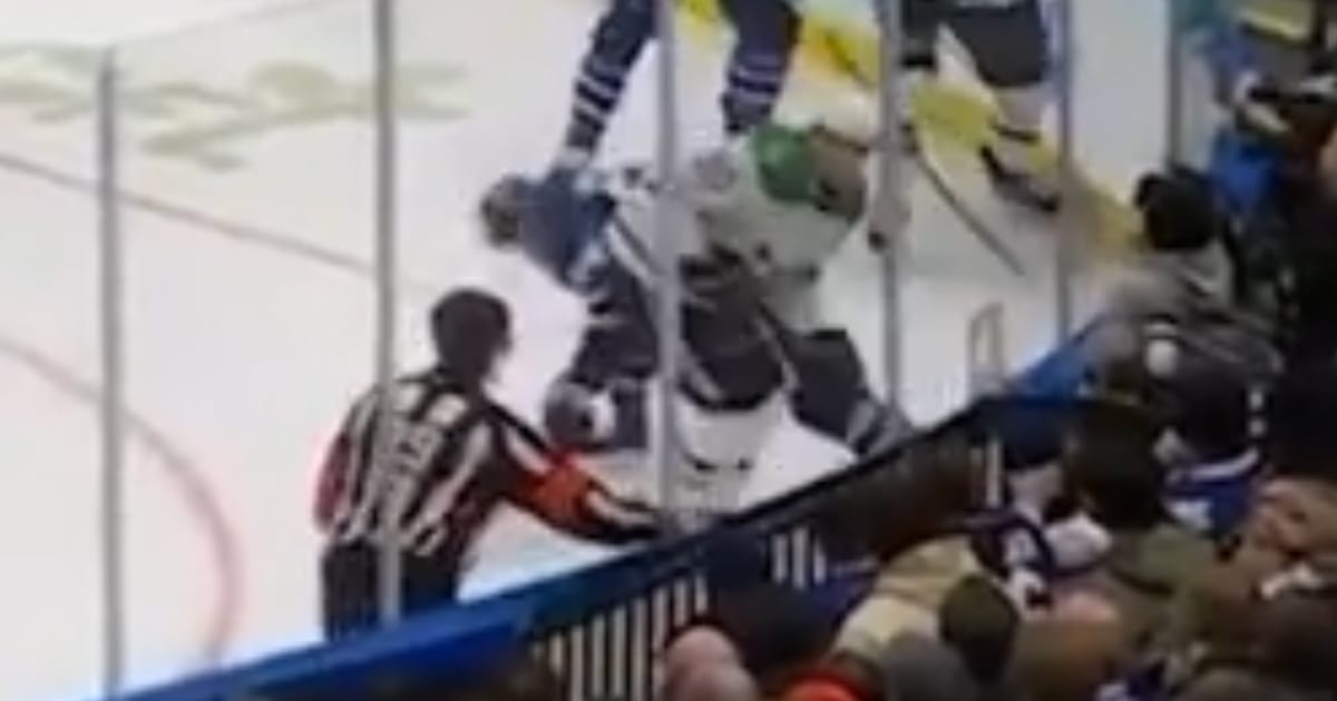 Battle during Dallas Stars-Toronto Maple Leafs game