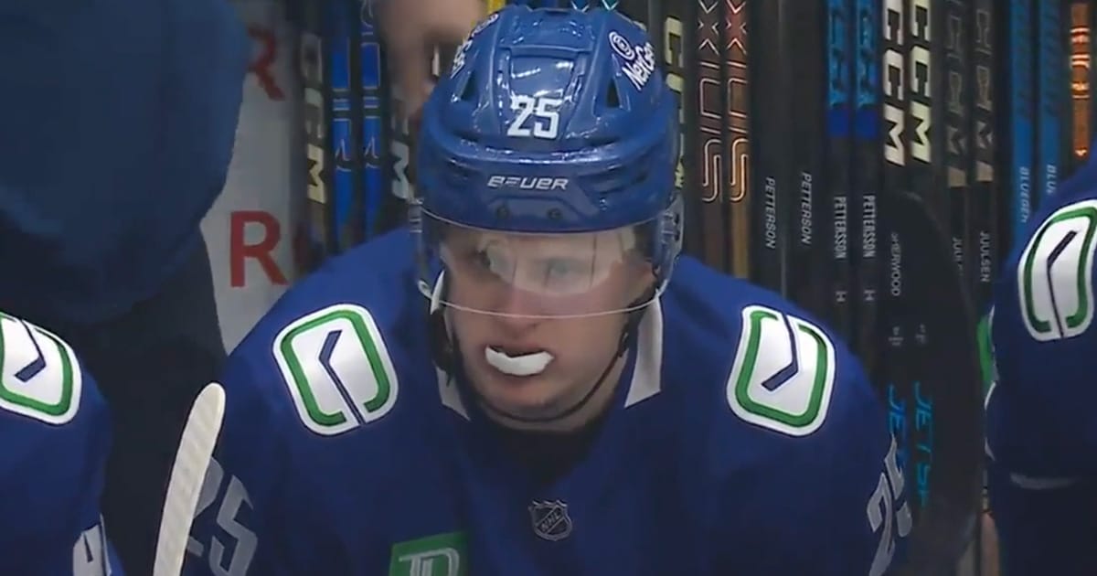 Elias Pettersson of the Vancouver Canucks