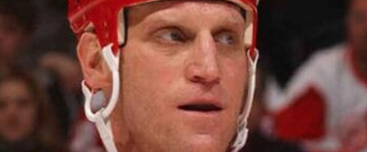 Brett Hull of the Detroit Red Wings