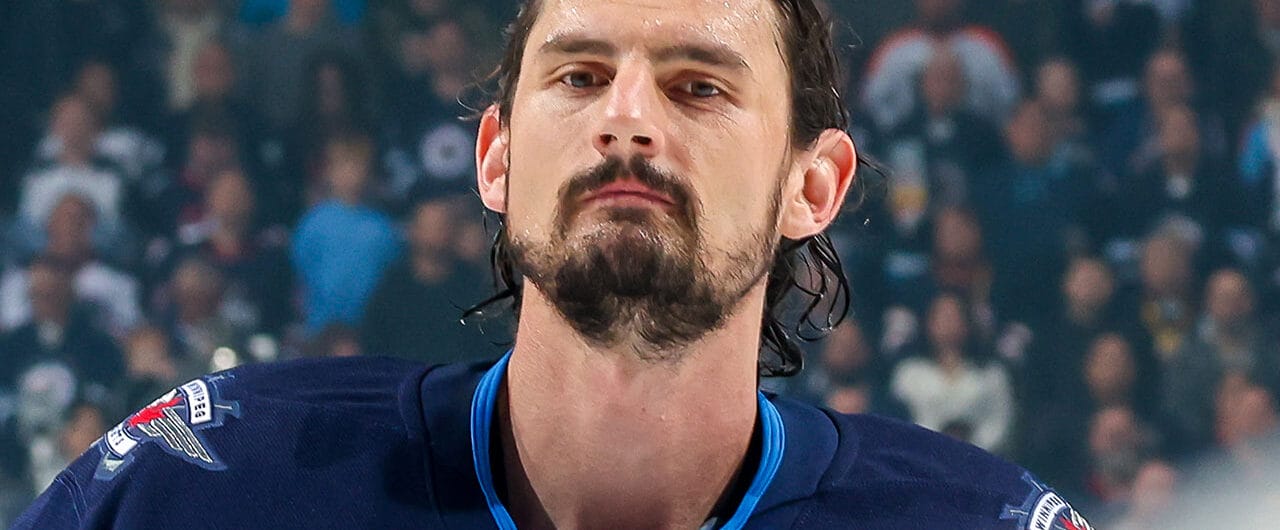 The NHLPA isn't stepping into the Hellebuyck standoff