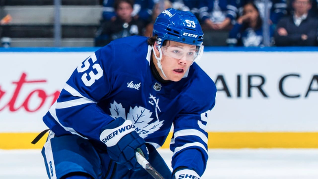 Easton Cowan of the Toronto Maple Leafs