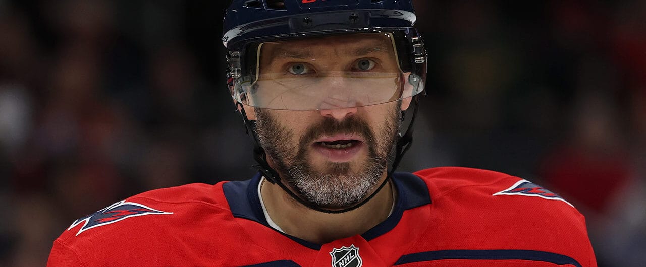 Wayne Gretzky was helping break his own record