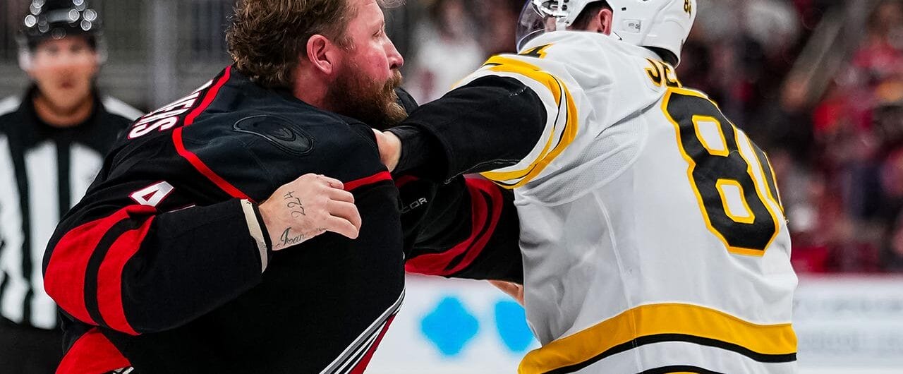 Fans can't stop talking about this heavyweight fight