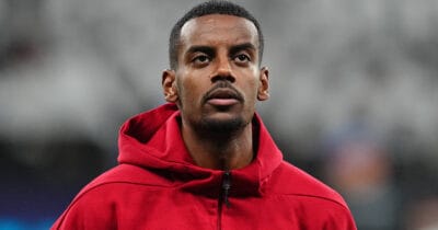 Alexander Isak sågas efter nya floppen