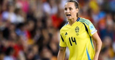 Nathalie Björn är nominerad till priset som världens bästa fotbollsspelare på damsidan.