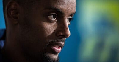 Nya beskedet om Alexander Isak för Liverpool och landslaget.