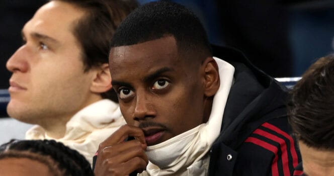 Nya bilderna på Alexander Isak får alla att reagera