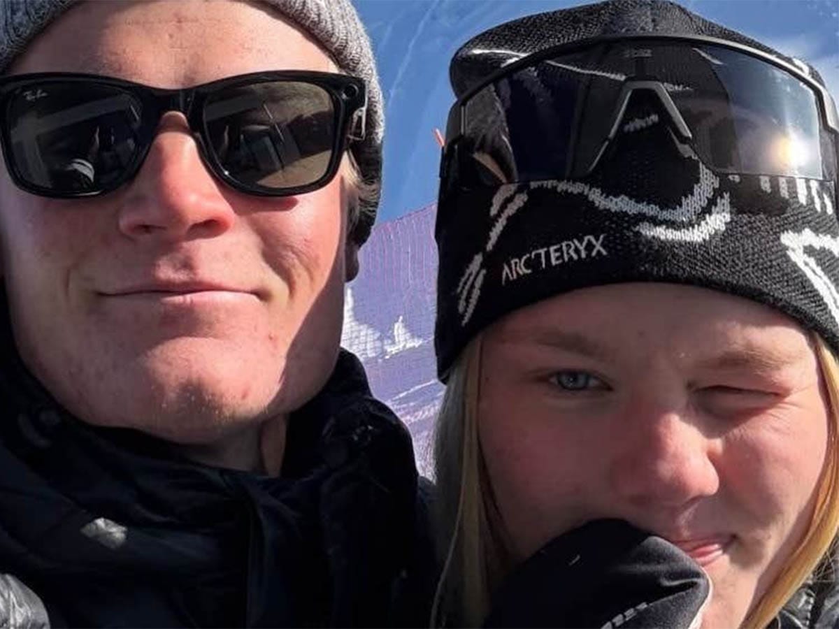 Alvar Myhlback visar upp sin nya flickvän Anja Stolpe.