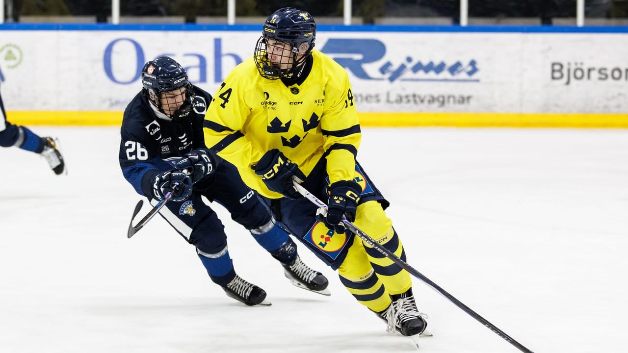 Milan Sundström i en match mot Finland