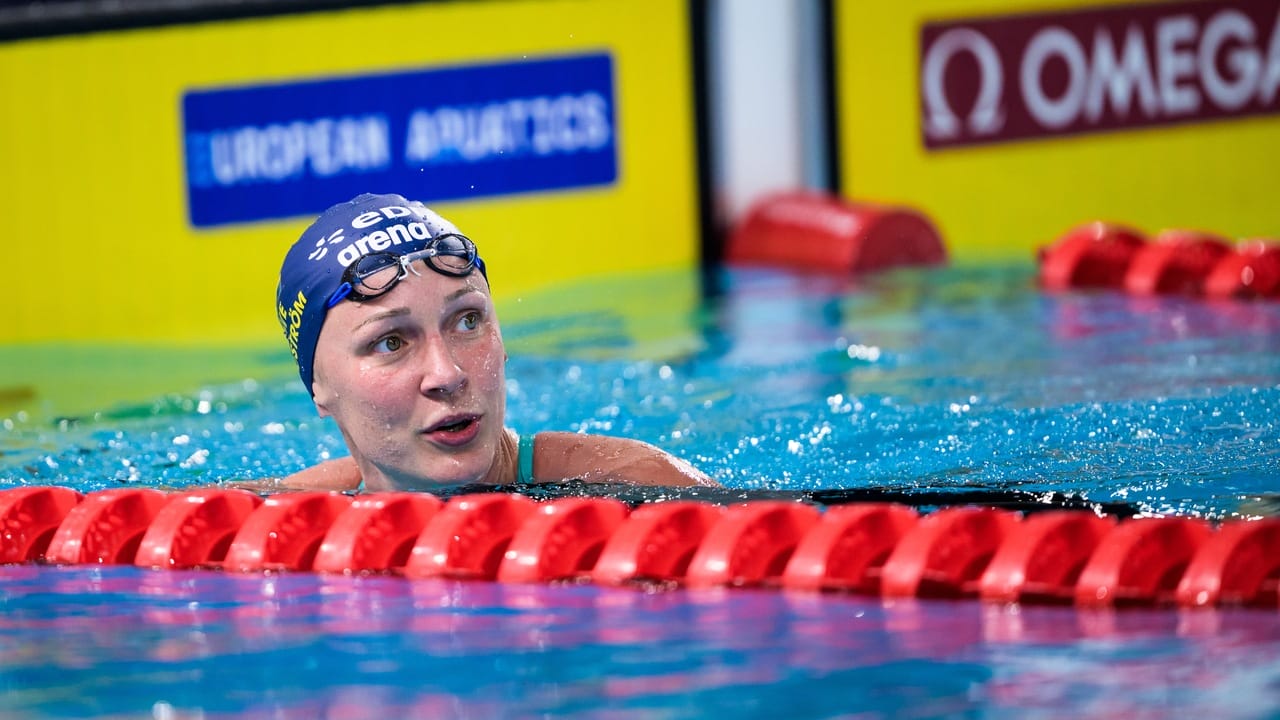 Sarah Sjöström i simbassängen