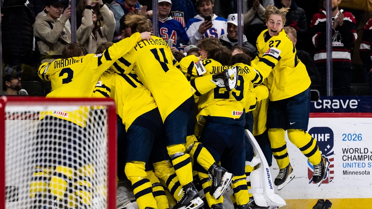 Sverige firar sitt JVM-guld i hockey 2026