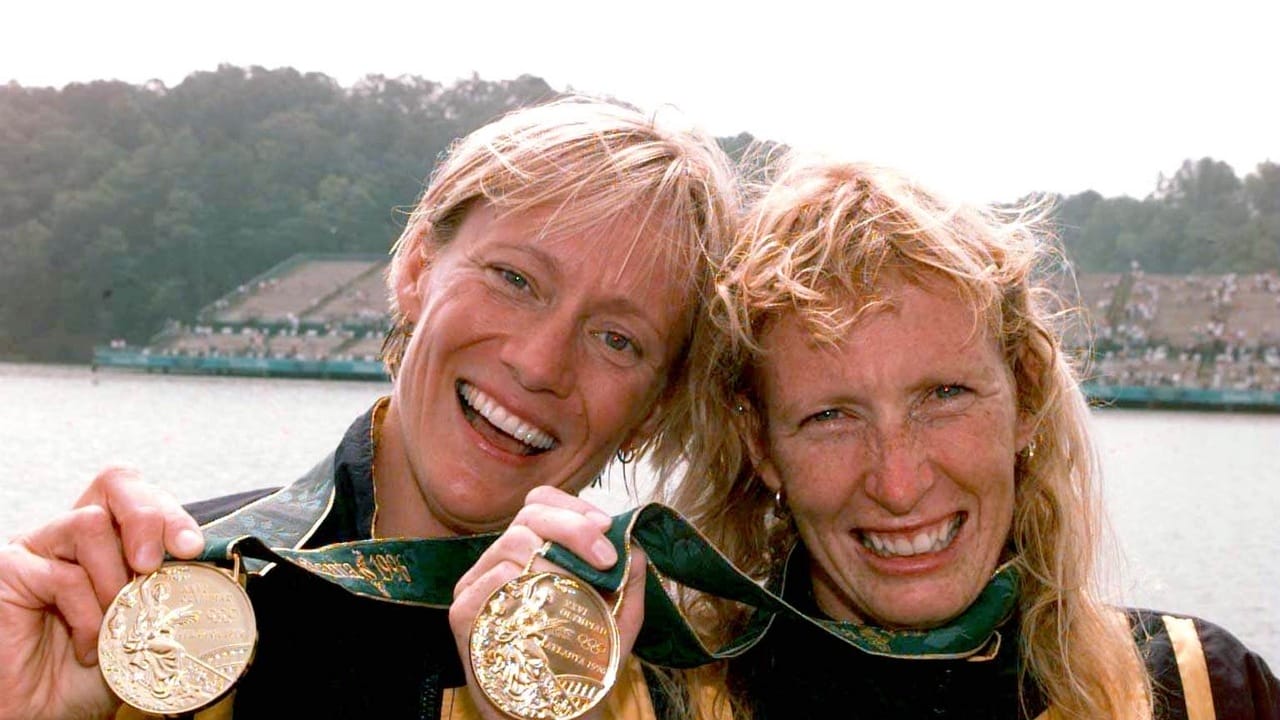 Agneta Andersson och Susanne Gunnarsson med sina OS-medaljer
