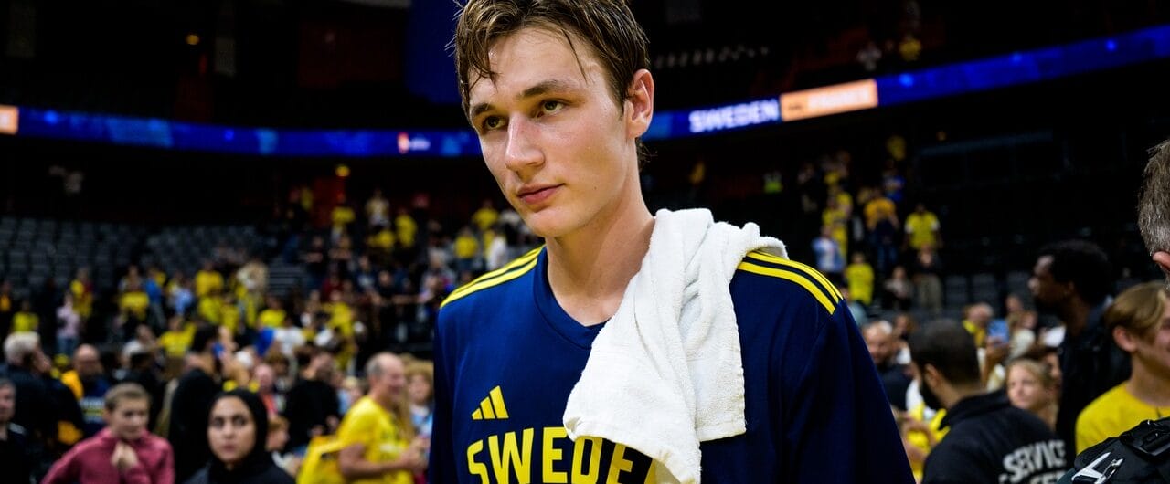 Svenske basketstjärnan Pelle Larsson